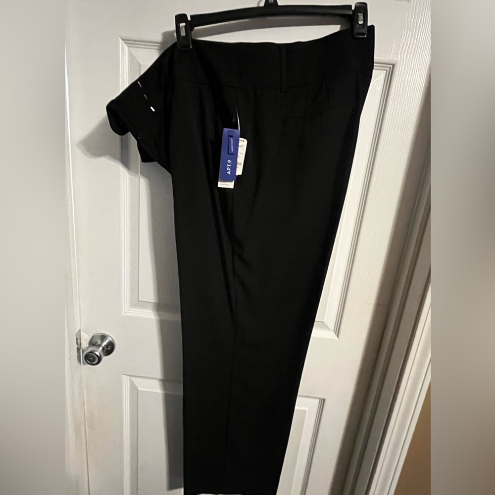 Apt. 9 Classic Black Trousers. Ladies size 18W.